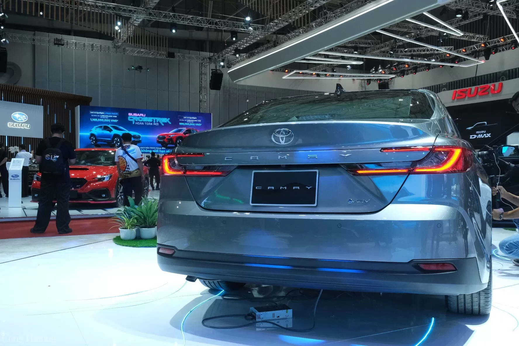 Vietnam Motor Show 2024: Honda vén màn loạt xe điện khí hóa; Toyota lần đầu mang đến SUV thuần điện