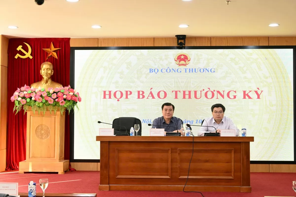 9 tháng, xuất nhập khẩu hàng hoá khởi sắc và đạt kết quả tích cực