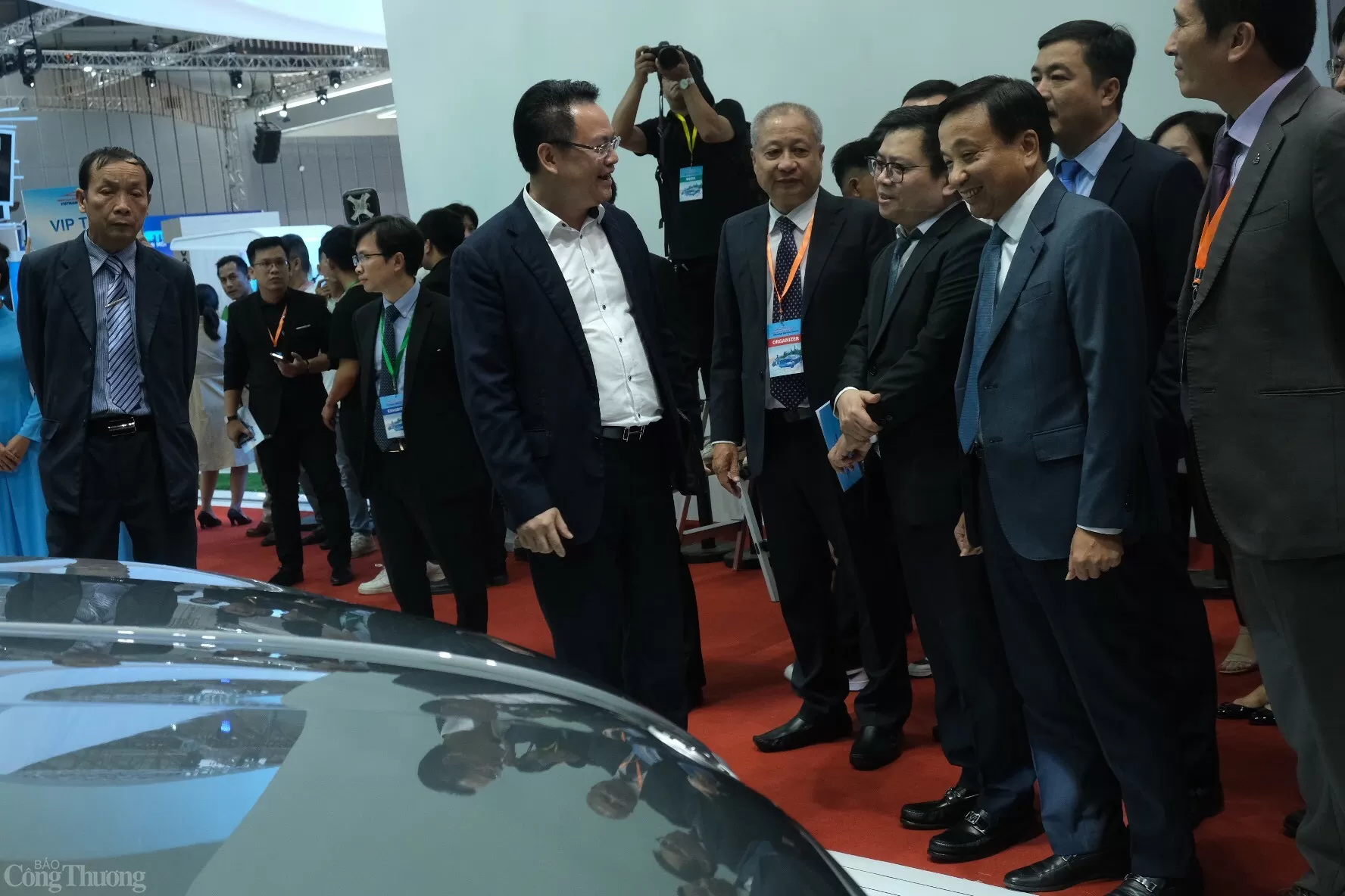 Chùm ảnh: Thứ trưởng Trương Thanh Hoài dự Vietnam Motor Show 2024