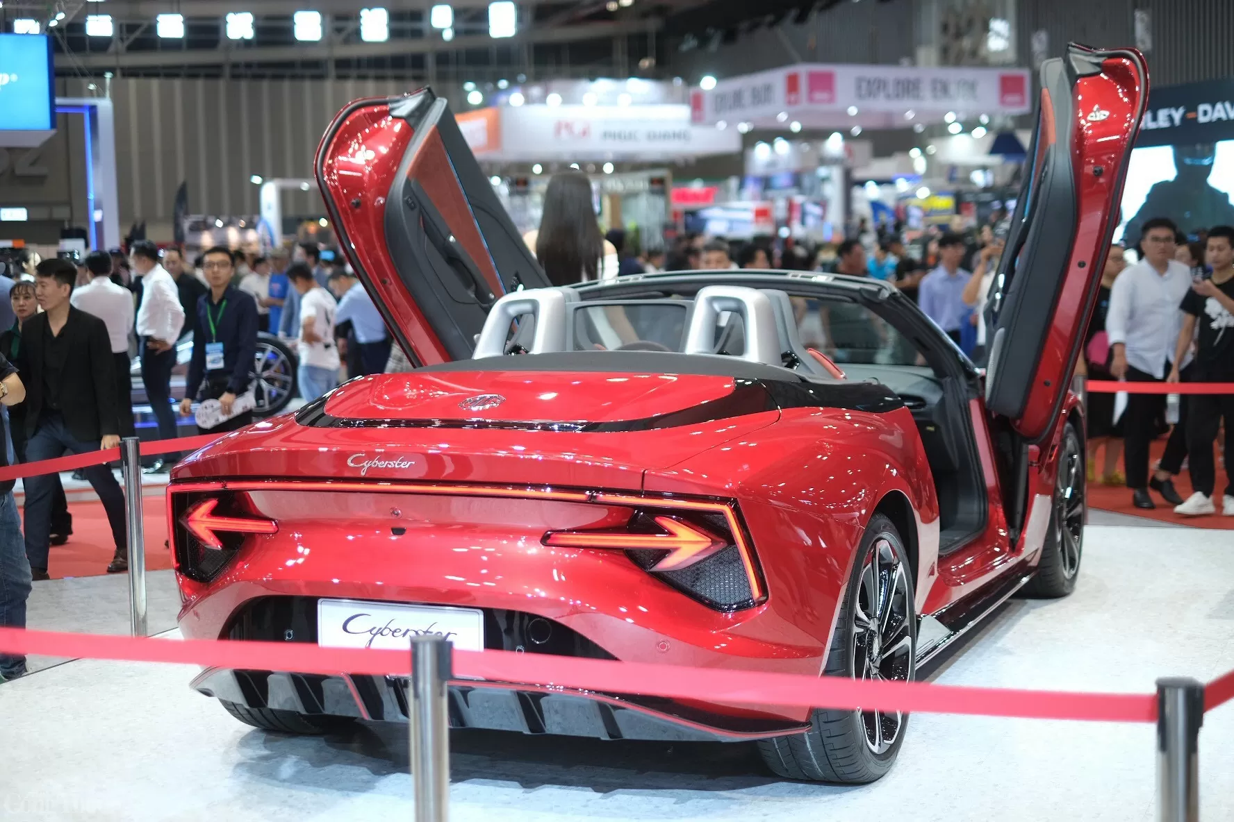 Vắng hãng xe sang, Triển lãm Vietnam Motor Show 2024 có thiếu xe cho "người có điều kiện"?