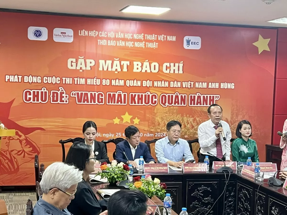 Tìm hiểu 80 năm truyền thống vẻ vang của Quân đội nhân dân Việt Nam anh hùng: Vang mãi khúc quân hành