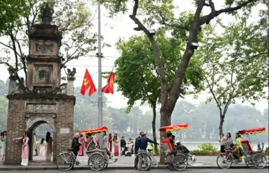 Dự báo thời tiết Hà Nội ngày 26/10/2024: Hà Nội trời đẹp ngày cuối tuần, lạnh về đêm và sáng