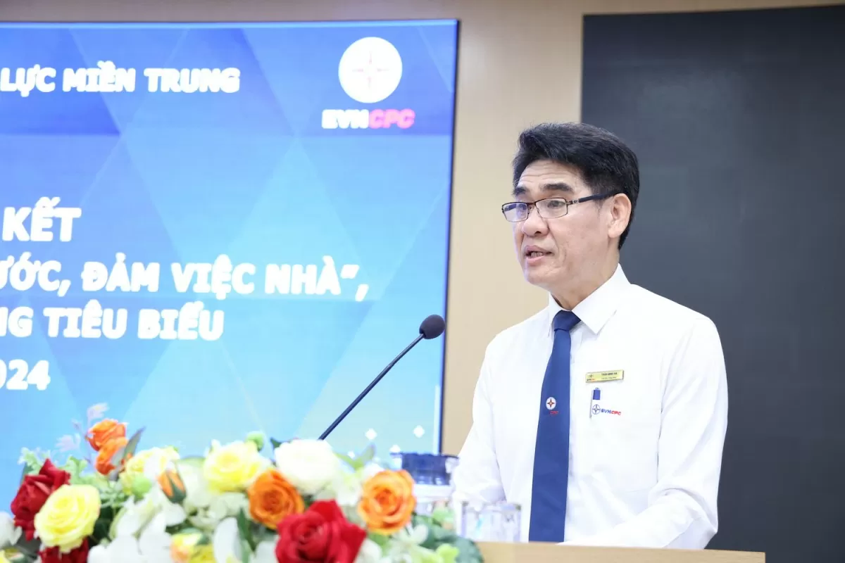 Ông Trần Đình Hà - Chủ tịch Công đoàn EVNCPC ghi nhận sự nỗ lực đóng góp rất lớn của các chị em nữ CBCNV EVNCPC trong các hoạt động phong trào thời gian qua 