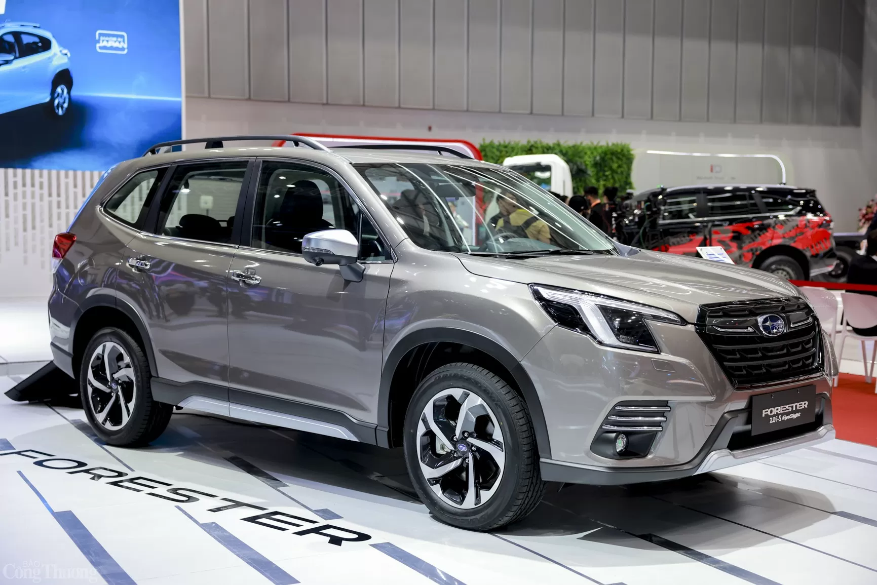 Vietnam Motor Show 2024: Trải nghiệm loạt ô tô địa hình dành cho dân phượt thủ thích 'leo đèo, lội suối'