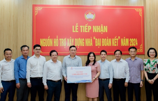 pv gas tham gia phong trao vi nguoi ngheo khong de ai bi bo lai phia sau tai tro 1 ty cho ca mau