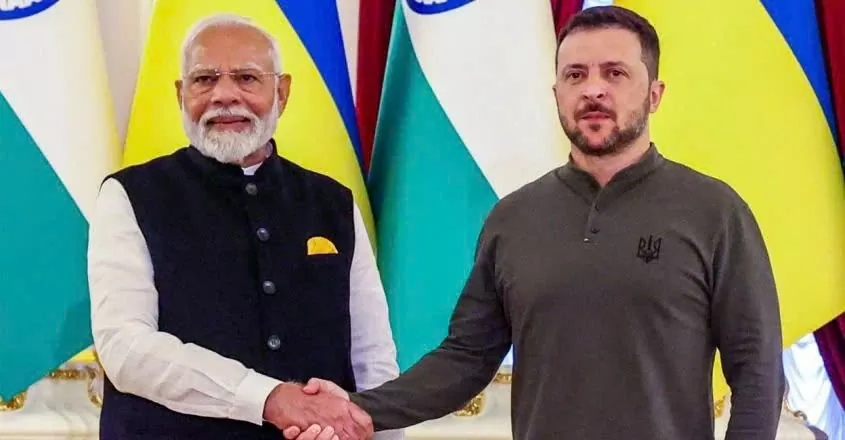 Thủ tướng Ấn Độ Narendra Modi và Tổng thống Ukraine Volodymyr Zelensky trong một cuộc họp tại Cung điện Mariinskyi ở Kiev, Ukraine, ngày 23/8/2024. Ảnh: PTI