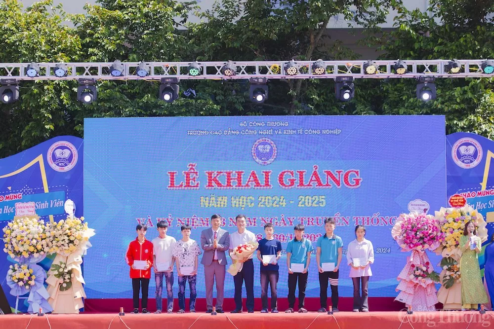 Trường Cao đẳng Công nghệ và Kinh tế Công nghiệp khai giảng năm học 2024-2025