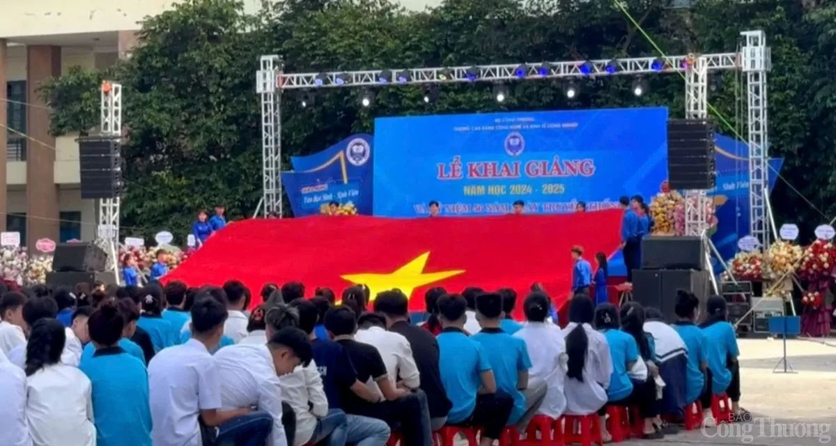 Trường Cao đẳng Công nghệ và Kinh tế Công nghiệp khai giảng năm học 2024-2025