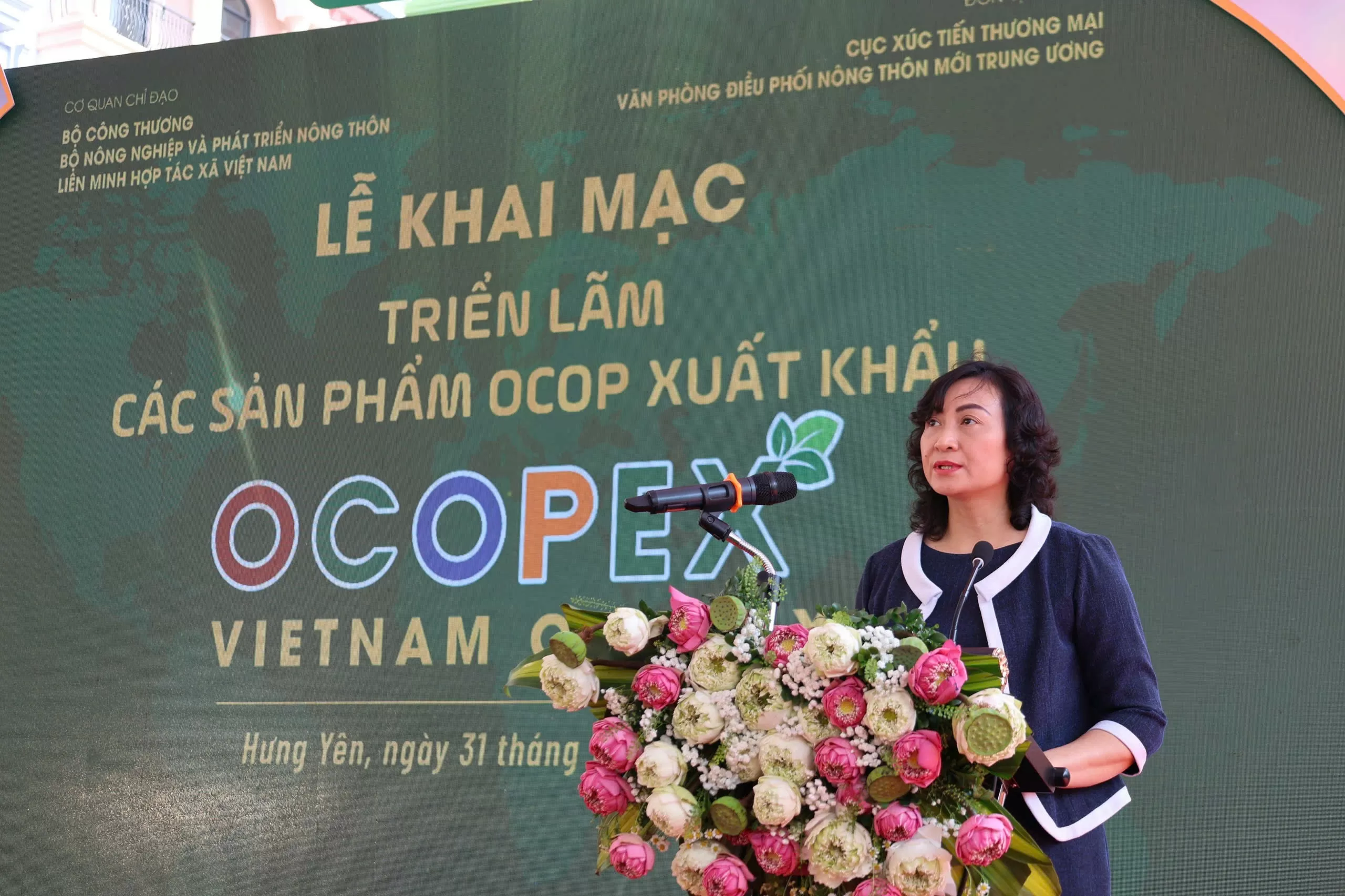 Chùm ảnh: Sôi động sản phẩm OCOP vùng miền tại triển lãm VIETNAM OCOPEX