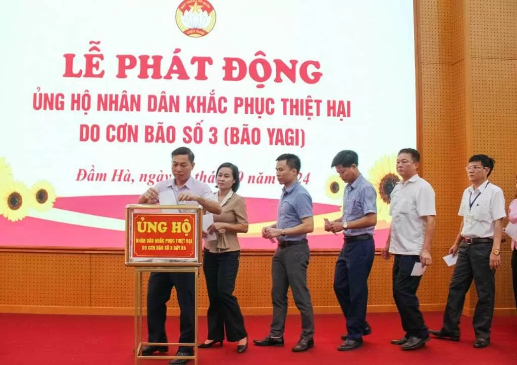 Quảng Ninh: Chung tay vượt qua khó khăn, tái thiết cuộc sống sau bão lũ