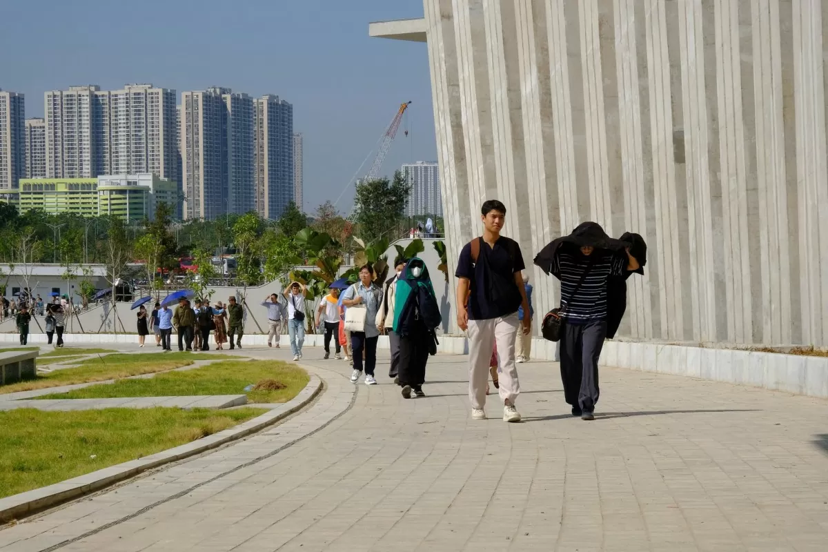 Bảo tàng Lịch sử Quân sự Việt Nam: Cựu binh xúc động 'tái ngộ' khẩu 12 ly 7 sau nửa thế kỷ