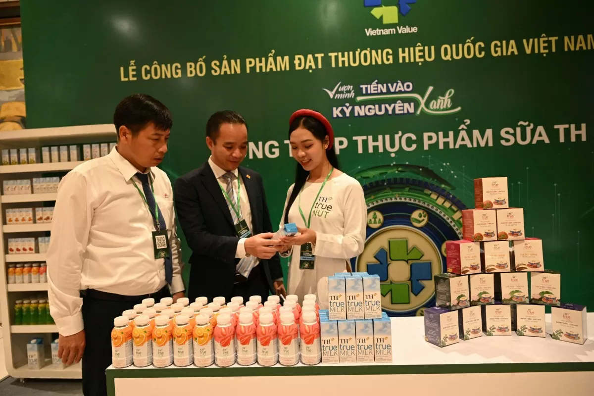 Thủ tướng Phạm Minh Chính dự Lễ công bố sản phẩm đạt Thương hiệu quốc gia Việt Nam năm 2024