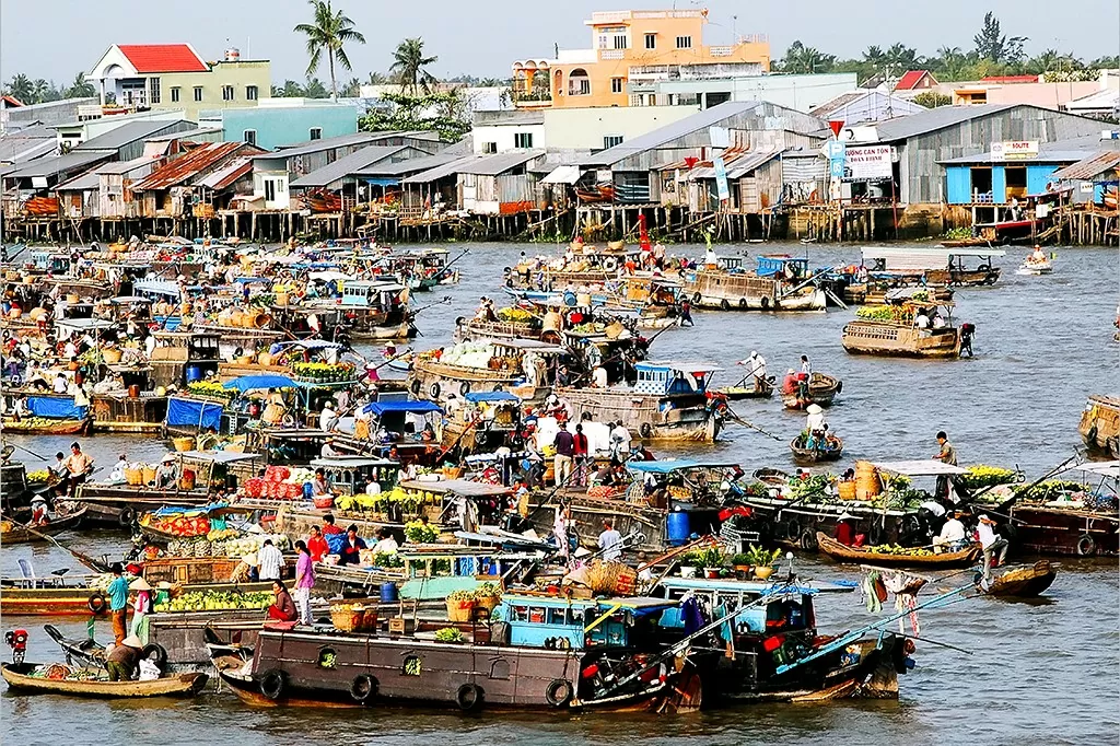 Chợ nổi Cái Răng là văn hóa đặc trưng của TP. Cần Thơ. Ảnh Cantho.gov