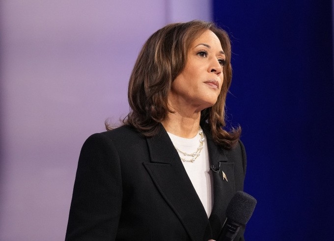 Bà Kamala Harris thừa nhận thất bại trước ông Trump (Ảnh: AFP)