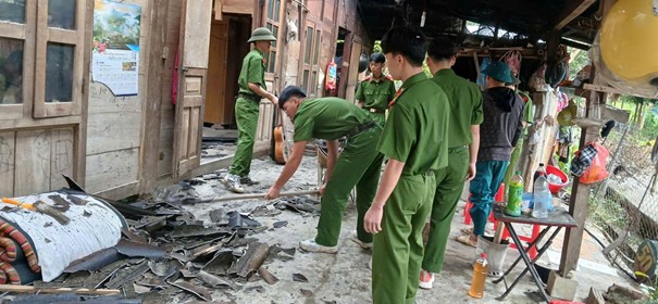 Lai Châu: Lực lượng Cảnh sát cơ động 'Chung tay xóa nhà tạm, nhà dột nát'