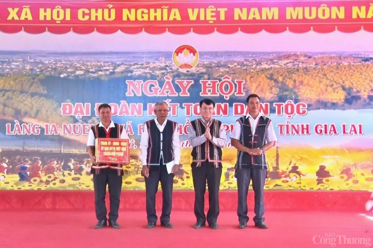 Phó Thủ tướng Thường trực Nguyễn Hoà Bình: Sớm đưa Ia Nueng của Gia Lai thành điểm sáng du lịch cộng đồng