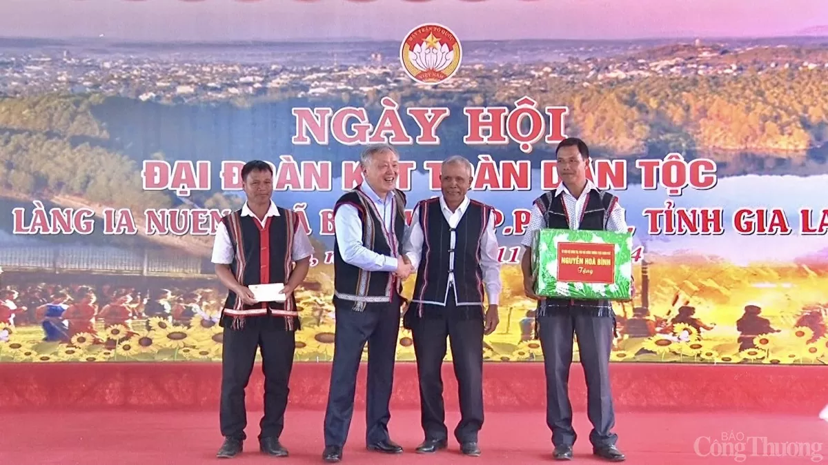 Phó Thủ tướng Thường trực Nguyễn Hoà Bình: Sớm đưa Ia Nueng của Gia Lai thành điểm sáng du lịch cộng đồng