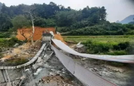 Sập cầu Lũng Cáng, Hà Giang: Người dân mong cầu sớm thi công trở lại