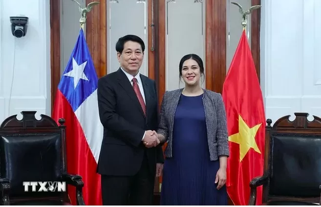 Chủ tịch nước Lương Cường hội kiến Chủ tịch Hạ viện Chile, Chủ tịch nhóm Nghị sỹ Hữu nghị Chile - Việt Nam, bà Karol Aída Cariola Oliva. Ảnh: Lâm Khánh/TTXVN