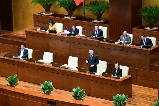 bo truong bo thong tin va truyen thong noi gi ve xu ly quang cao sai su that