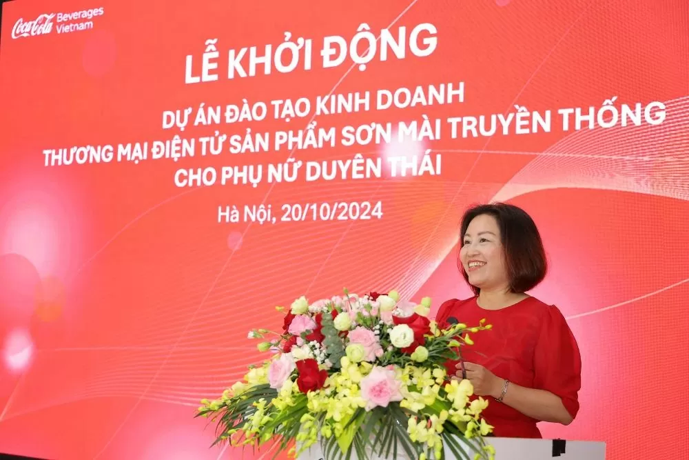 Công ty Coca-Cola Việt Nam: Đào tạo kinh doanh thương mại điện tử từ sản phẩm sơn mài truyền thống