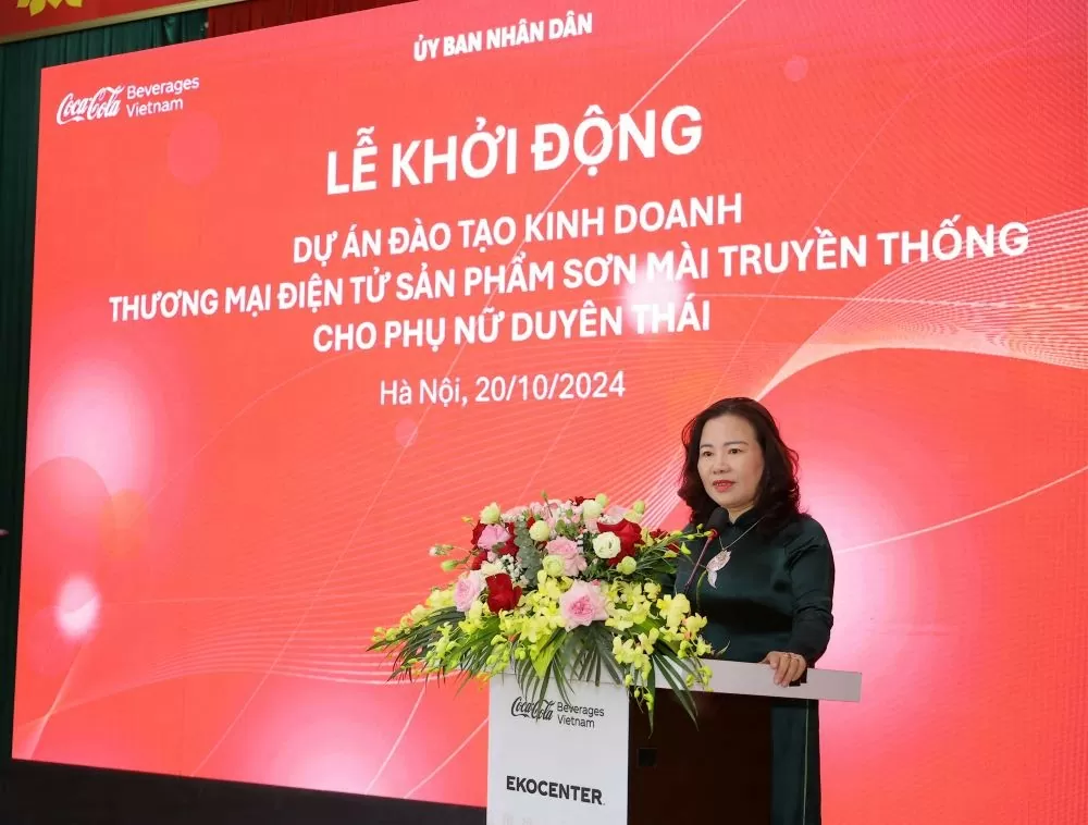 Công ty Coca-Cola Việt Nam: Đào tạo kinh doanh thương mại điện tử từ sản phẩm sơn mài truyền thống