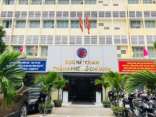 tp ho chi minh tam hoan xuat canh giam doc cong ty anh ban mai le hoang y nhi