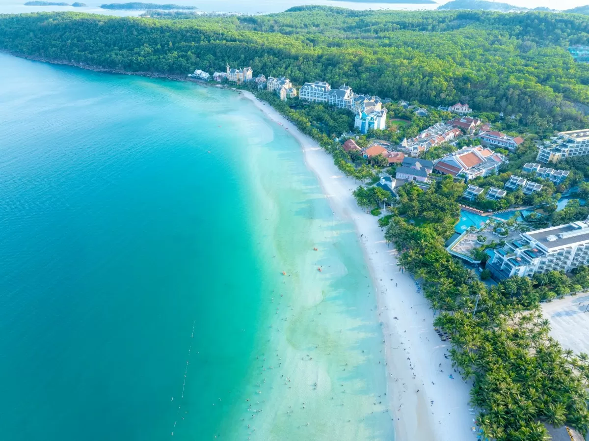 Thêm đường bay thẳng từ Singapore: Phú Quốc ngày càng hấp dẫn với khách quốc tế và chuyên gia nước ngoài