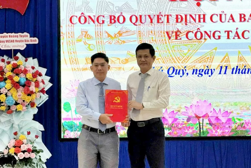 Tỉnh ủy Bình Thuận công bố quyết định ông Nguyễn Quốc Thắng làm bí thư Huyện ủy đảo Phú Quý