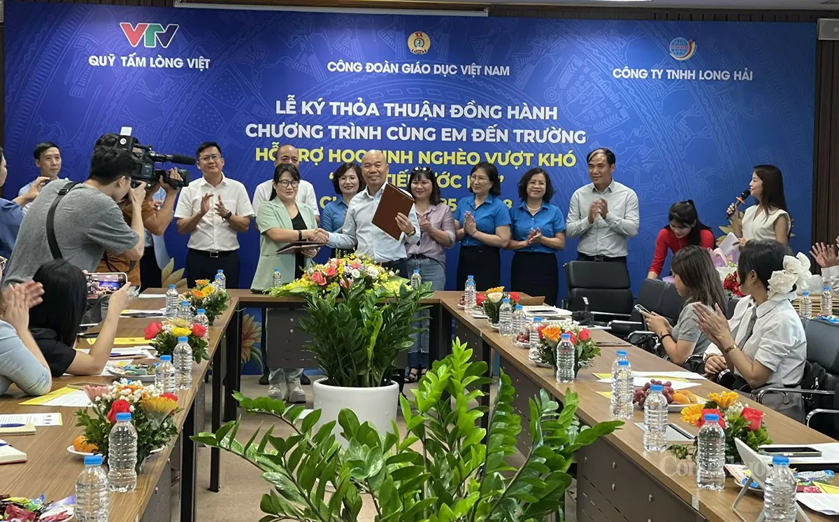 Ký thỏa thuận đồng hành chương trình từ thiện 