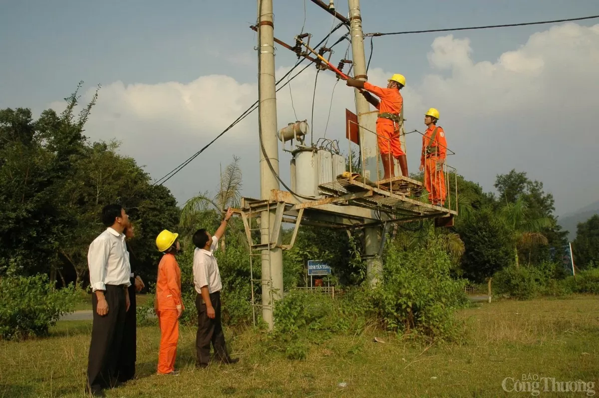 Điện không chỉ về với núi mà còn vượt sóng, vươn xa ra đảo