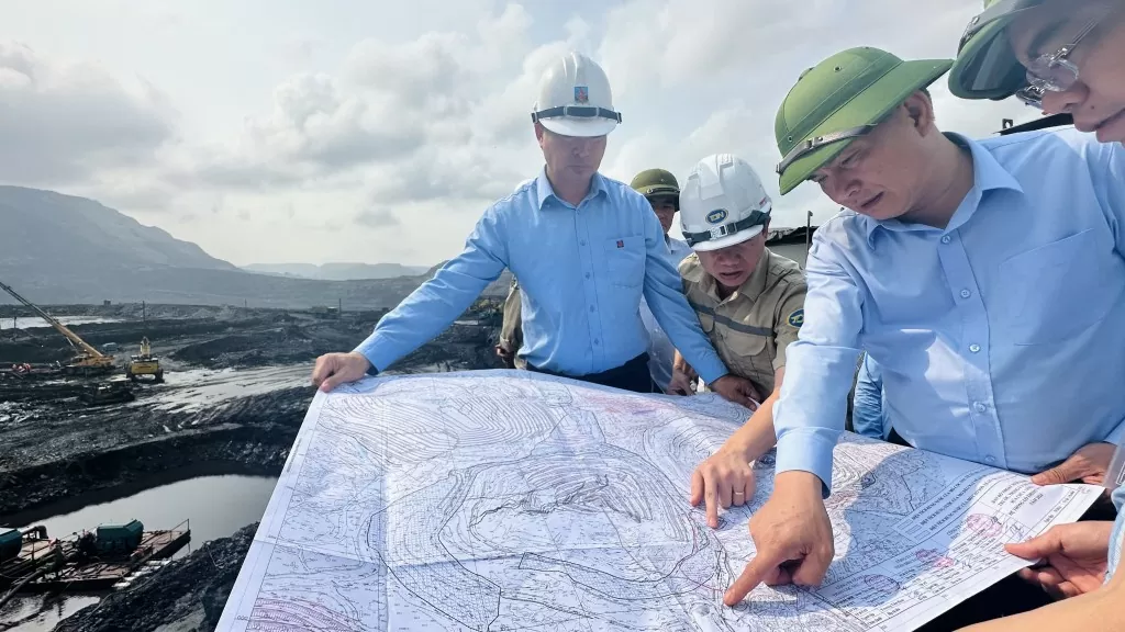 Lãnh đạo TKV kiểm tra công tác quản lý tài nguyên, khoáng sản tại Công ty CP Than Đèo Nai - Vinacomin. Ảnh Hoàng Yến