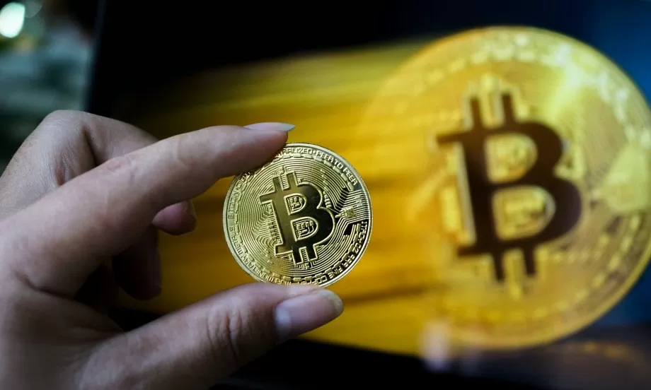 Dòng tiền đổ vào Bitcoin tăng tốc, tiến gần mức kỷ lục 100.000 USD