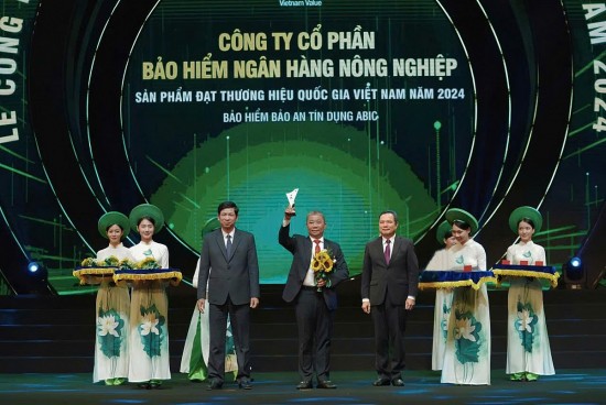 bao hiem agribank nang muc chi tra bao an tin dung len 1 ty dong khach hang luon duoc bao ve tot nhat