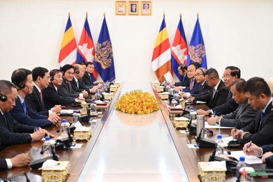 hoat dong cua bo truong bo quoc phong phan van giang tai campuchia