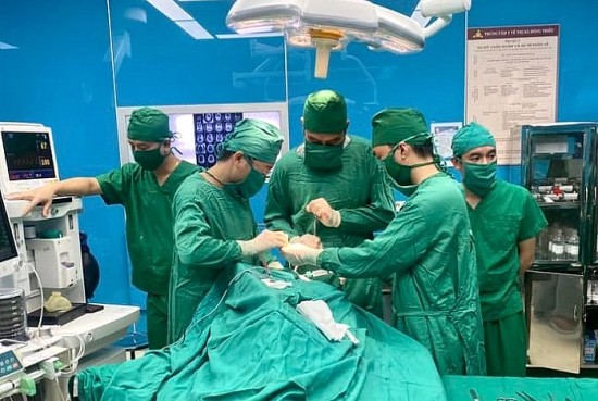 quang ninh dau tu nhan luc nang cao chat luong y te co so
