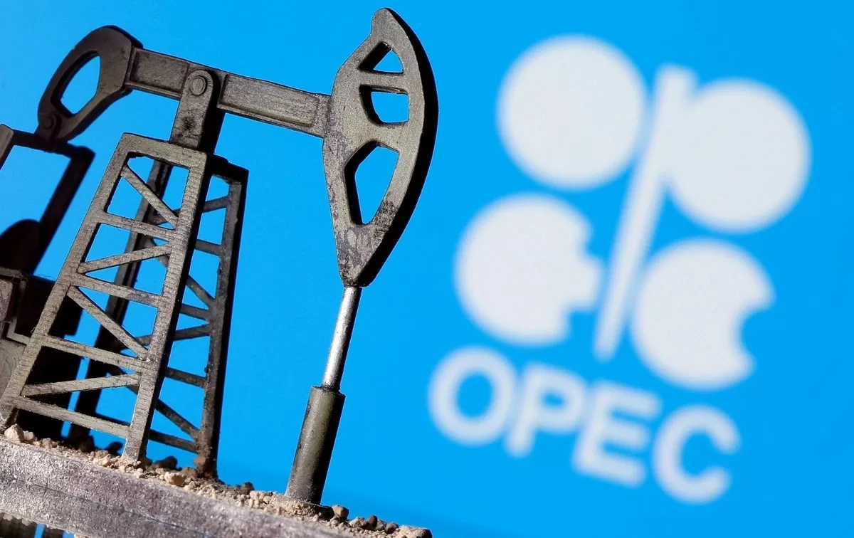 Quan chức OPEC+ hé lộ kế hoạch giảm sản lượng dầu trong năm 2025