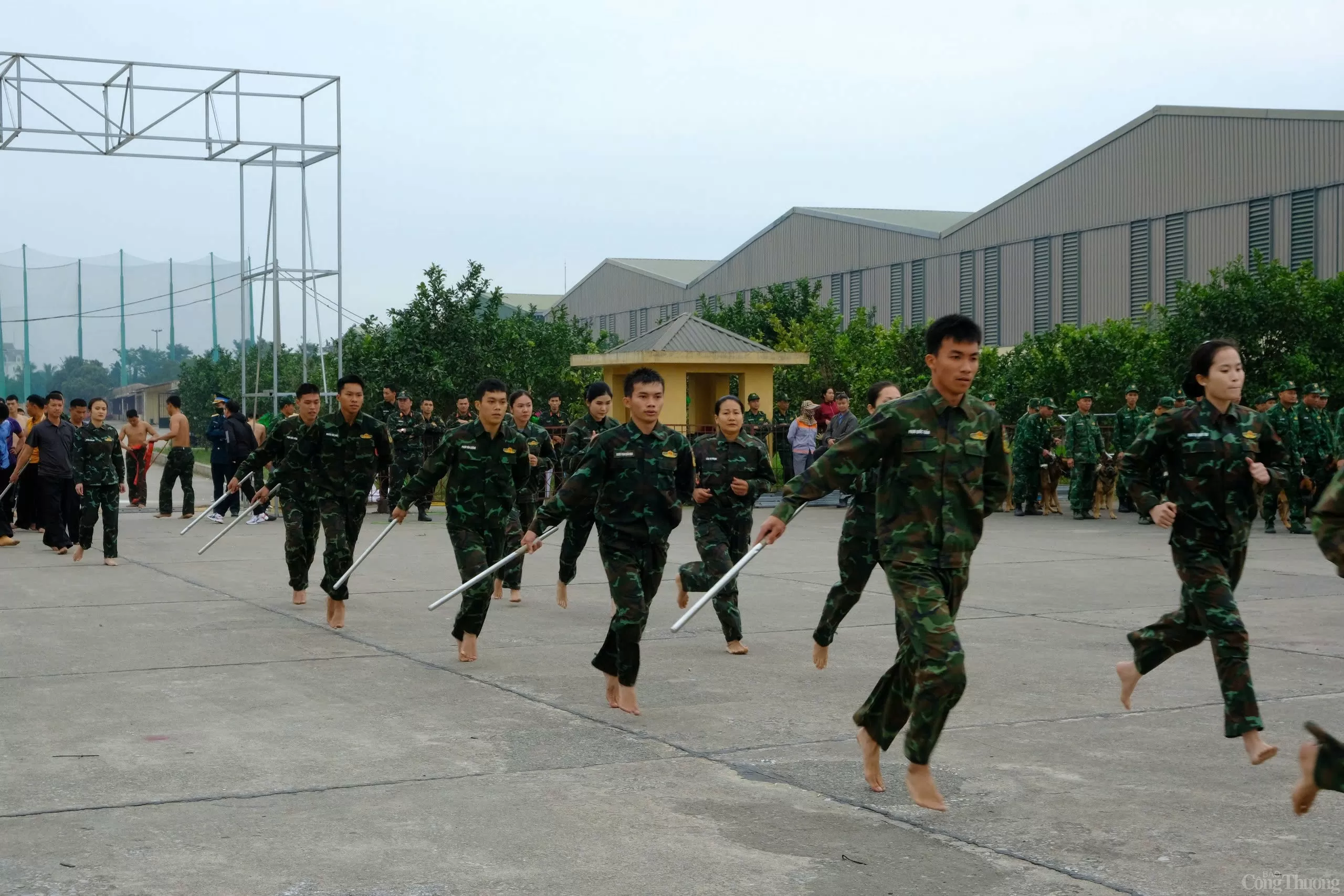 Nhiều vũ khí hiện đại từ gần 40 quốc gia trưng bày tại Triển lãm Quốc phòng quốc tế Việt Nam 2024