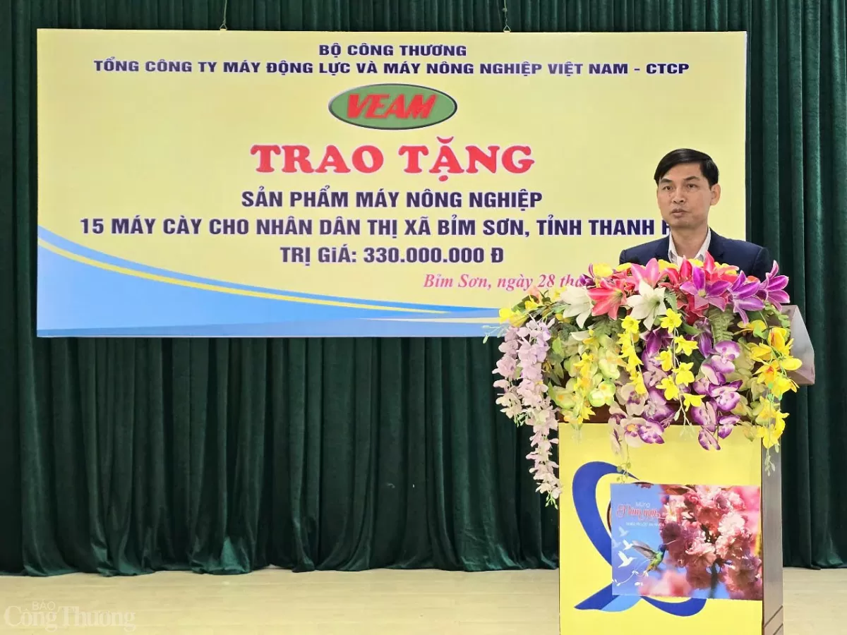 VEAM trao tặng 27 máy cày cho hộ dân nghèo ở Thanh Hóa