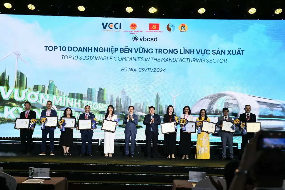 100 doanh nghiệp bền vững được biểu dương tại CSI 2024