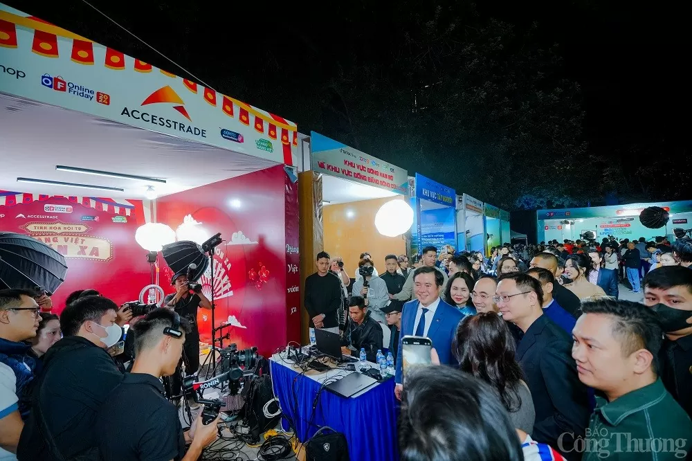 CHÙM ẢNH: Ấn tượng Ngày mua sắm trực tuyến Việt Nam - Online Friday 2024 CHÙM ẢNH: Ấn tượng Ngày mua sắm trực tuyến Việt Nam - Online Friday 2024
