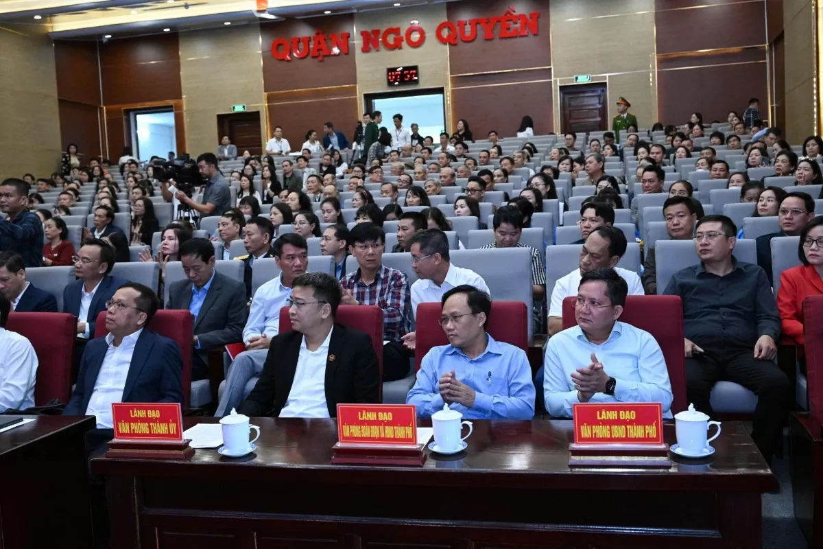 CHÙM ẢNH: Bộ trưởng Nguyễn Hồng Diên và Đoàn đại biểu Quốc hội thành phố Hải Phòng tiếp xúc cử tri CHÙM ẢNH: Bộ trưởng Nguyễn Hồng Diên và Đoàn đại biểu Quốc hội thành phố Hải Phòng tiếp xúc cử tri