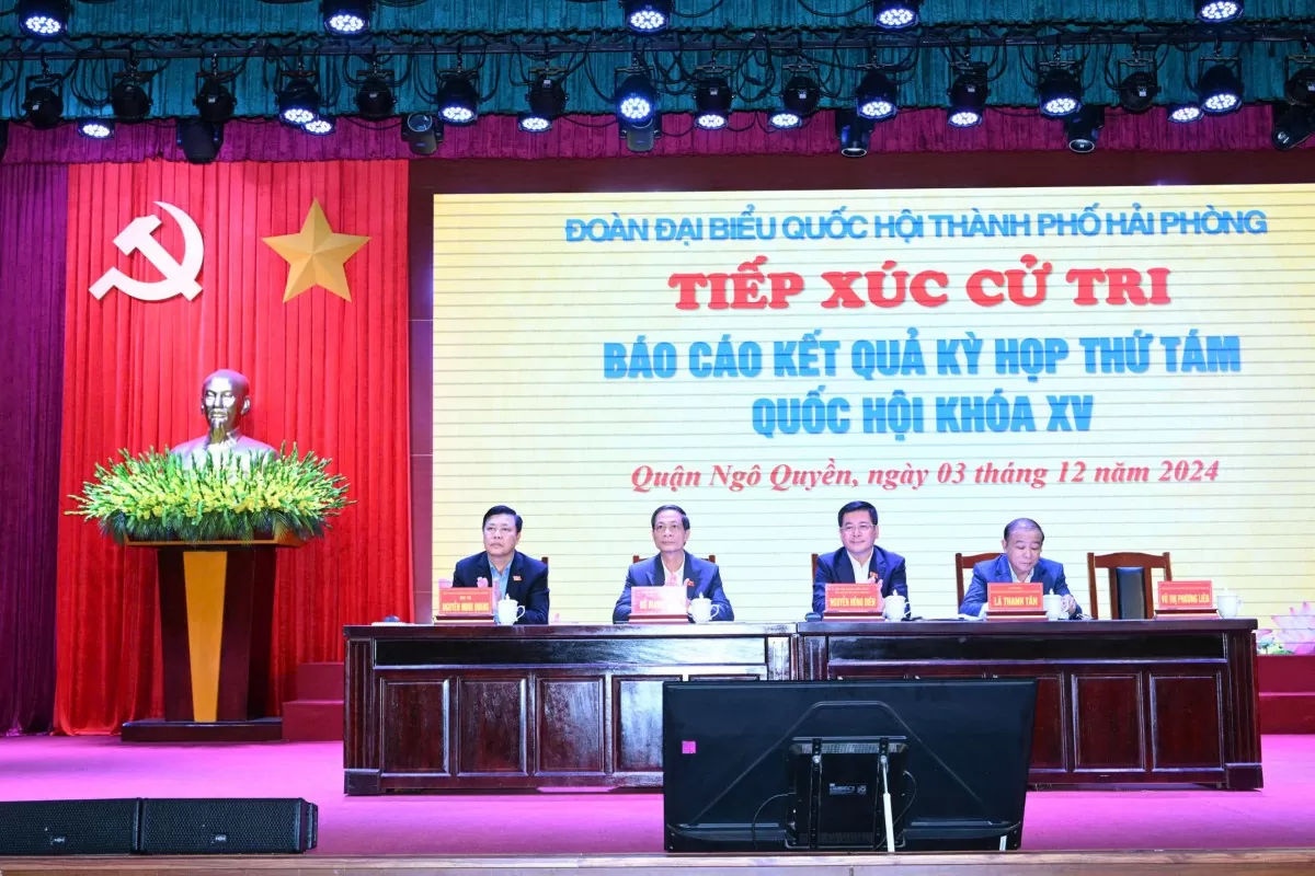 bo truong nguyen hong dien va cac dai bieu quoc hoi khoa xv tiep xuc cu tri o thanh pho hai phong