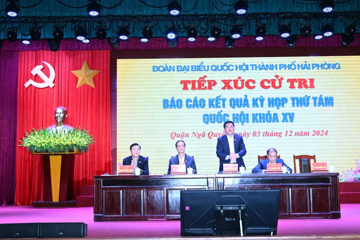 CHÙM ẢNH: Bộ trưởng Nguyễn Hồng Diên và Đoàn đại biểu Quốc hội thành phố Hải Phòng tiếp xúc cử tri CHÙM ẢNH: Bộ trưởng Nguyễn Hồng Diên và Đoàn đại biểu Quốc hội thành phố Hải Phòng tiếp xúc cử tri