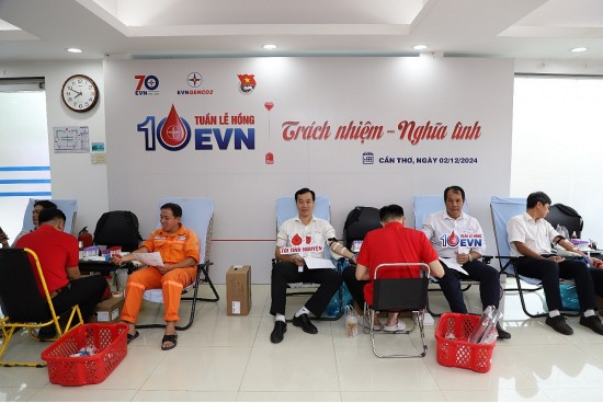 evngenco2 hien tang 111 don vi mau trong ngay dau tien to chuc tuan le hong evn lan thu x