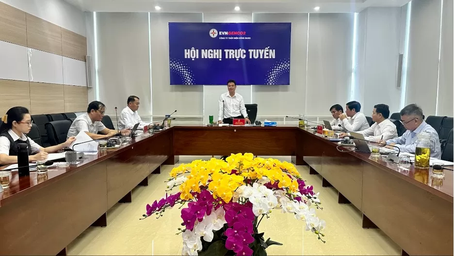 Đồng chí Ngô Việt Hưng - Ủy viên Ban Chấp hành Đảng bộ, Phó Tổng giám đốc Tổng Công ty Phát điện 2 phát biểu chỉ đạo tại Hội nghị