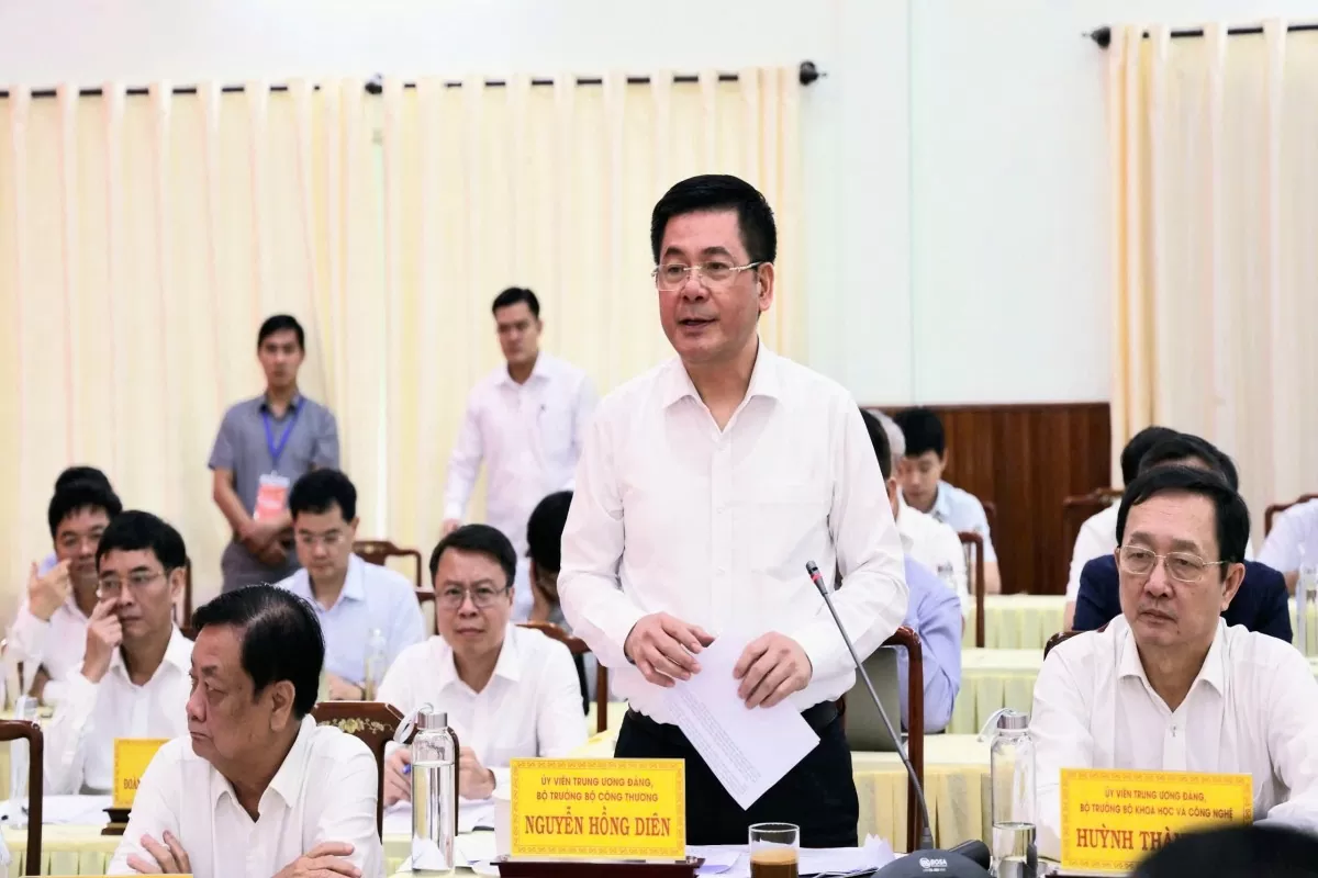 Tổng Bí thư Tô Lâm làm việc với tỉnh Ninh Thuận, nhấn mạnh tái khởi động điện hạt nhân