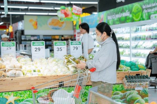 tong muc ban le hang hoa va doanh thu dich vu tieu dung 11 thang nam 2024 tang 88