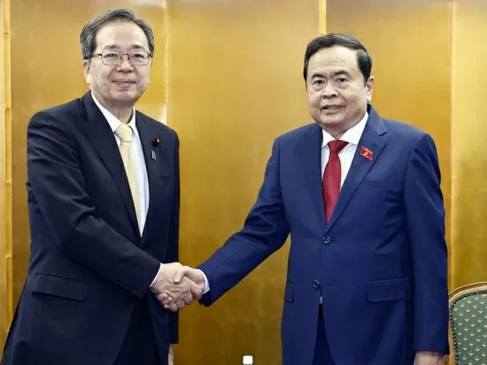 Chủ tịch Quốc hội Trần Thanh Mẫn tiếp Chủ tịch Đảng Công Minh Nhật Bản