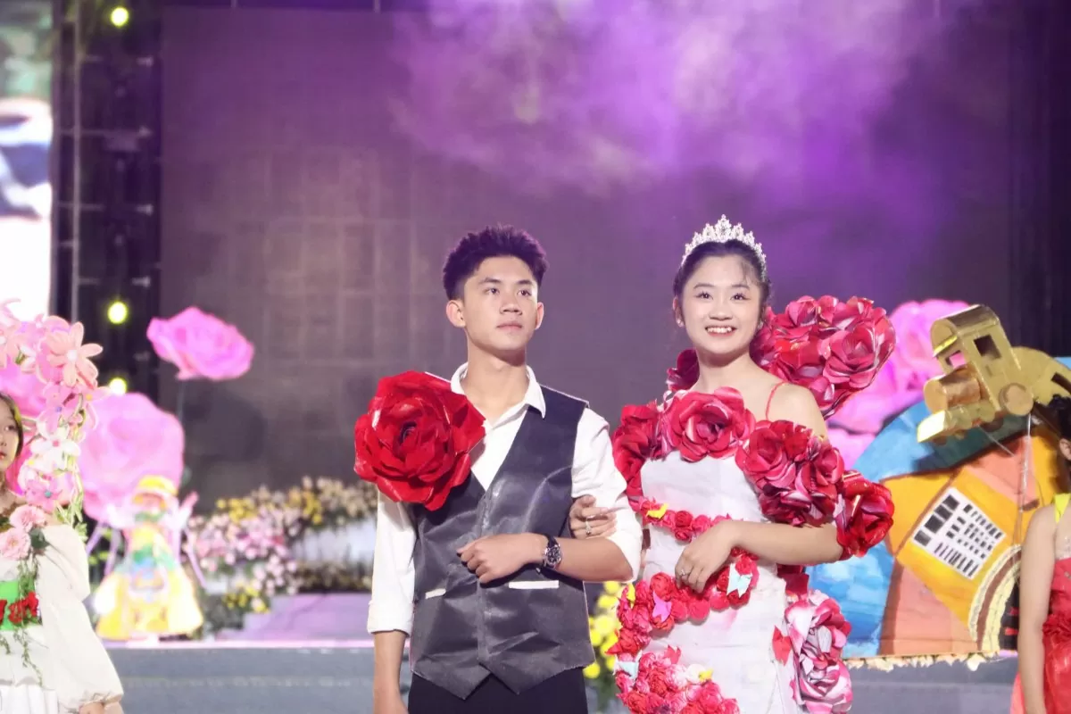 Đà Lạt đẹp lung linh và huyền ảo bởi lễ hội carnaval đường phố